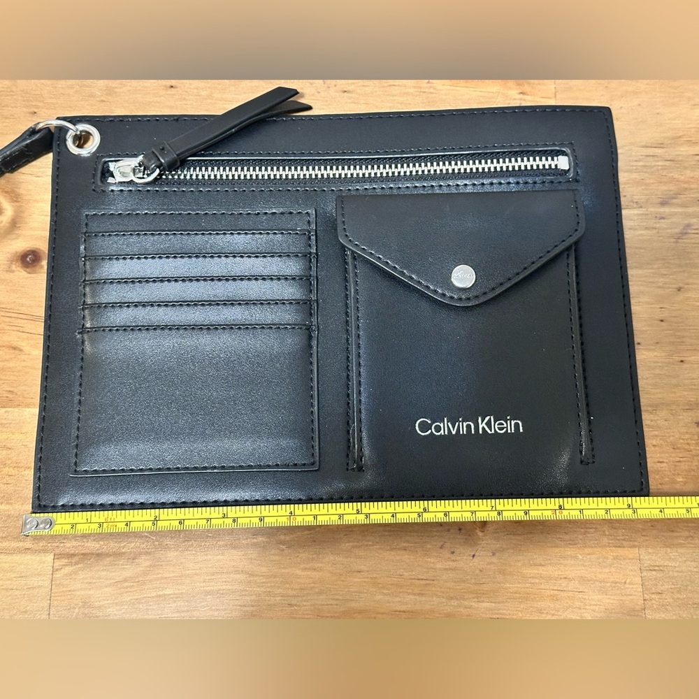 Calvin Klein Wristlet Wallet Black - Picture 7 of 8